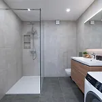 Neues 2 Schlafzimmer Mit Rooftopterrace Apartman *